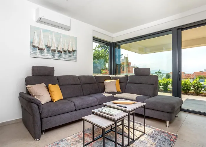 Larus On Island Krk For 6 People With Sea View & Only 500 M From The Sea Villa *