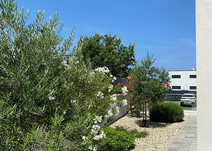 Larus On Island Krk For 6 People With Sea View & Only 500 M From The Sea Villa Malinska