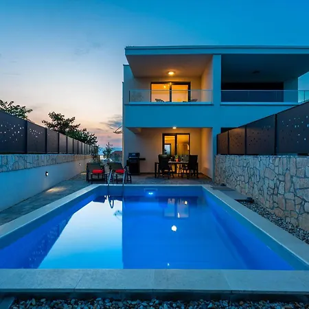 Larus On Island Krk For 6 People With Sea View & Only 500 M From The Sea