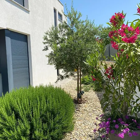 Villa Larus On Island Krk For 6 People With Sea View & Only 500 M From The Sea *