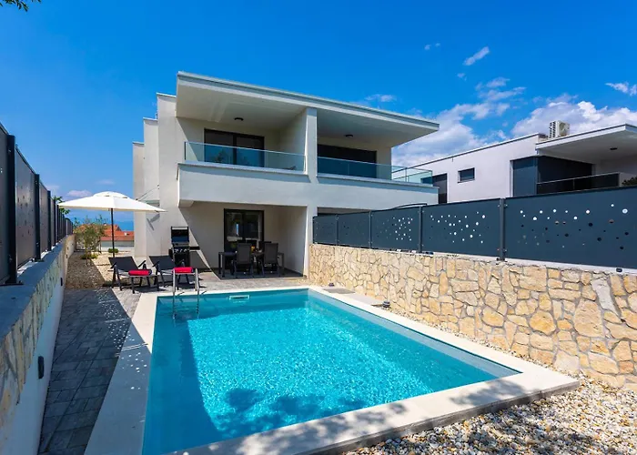 Larus On Island Krk For 6 People With Sea View & Only 500 M From The Sea Malinska
