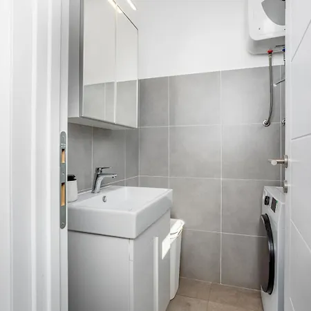 Larus On Island Krk For 6 People With Sea View & Only 500 M From The Sea * Malinska