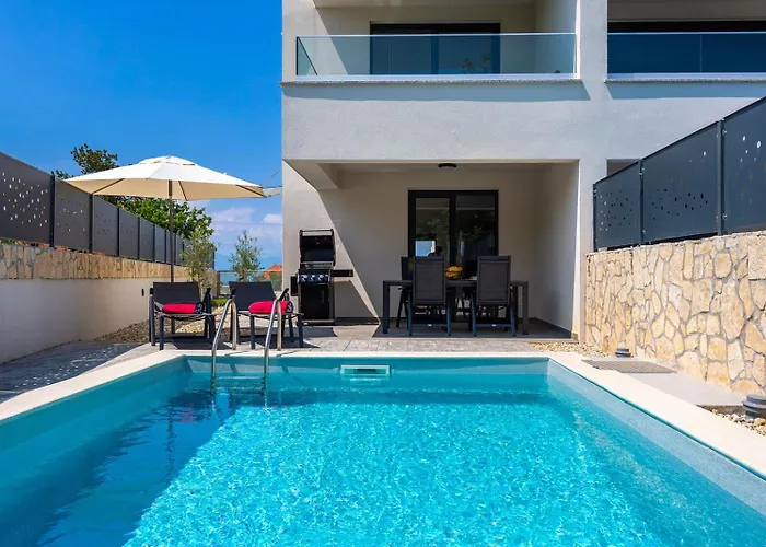 Larus On Island Krk For 6 People With Sea View & Only 500 M From The Sea Villa