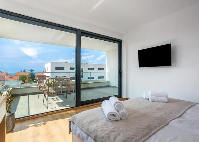 Larus On Island Krk For 6 People With Sea View & Only 500 M From The Sea Villa *